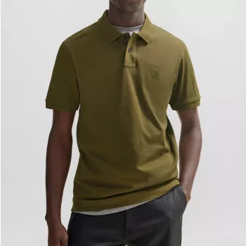 Boss Men’s Polo Shirt: How to Style It in Green